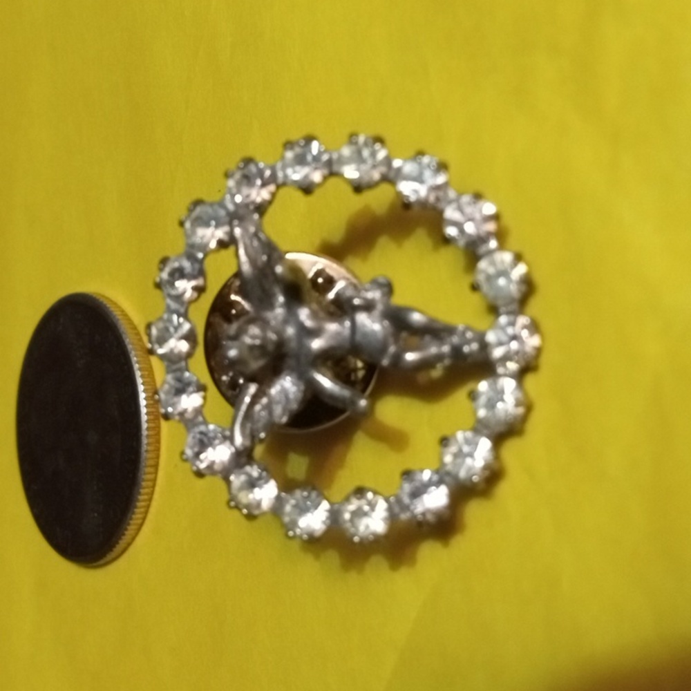 Angel rhinestone broach pin. (sku121)